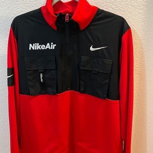 (M) NikeAir Half Zip Up